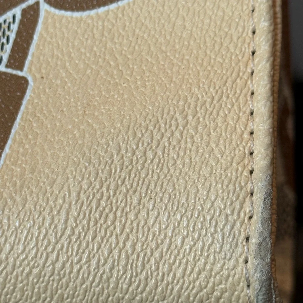 Louis Vuitton OnTheGo MM - Picture 5 of 16